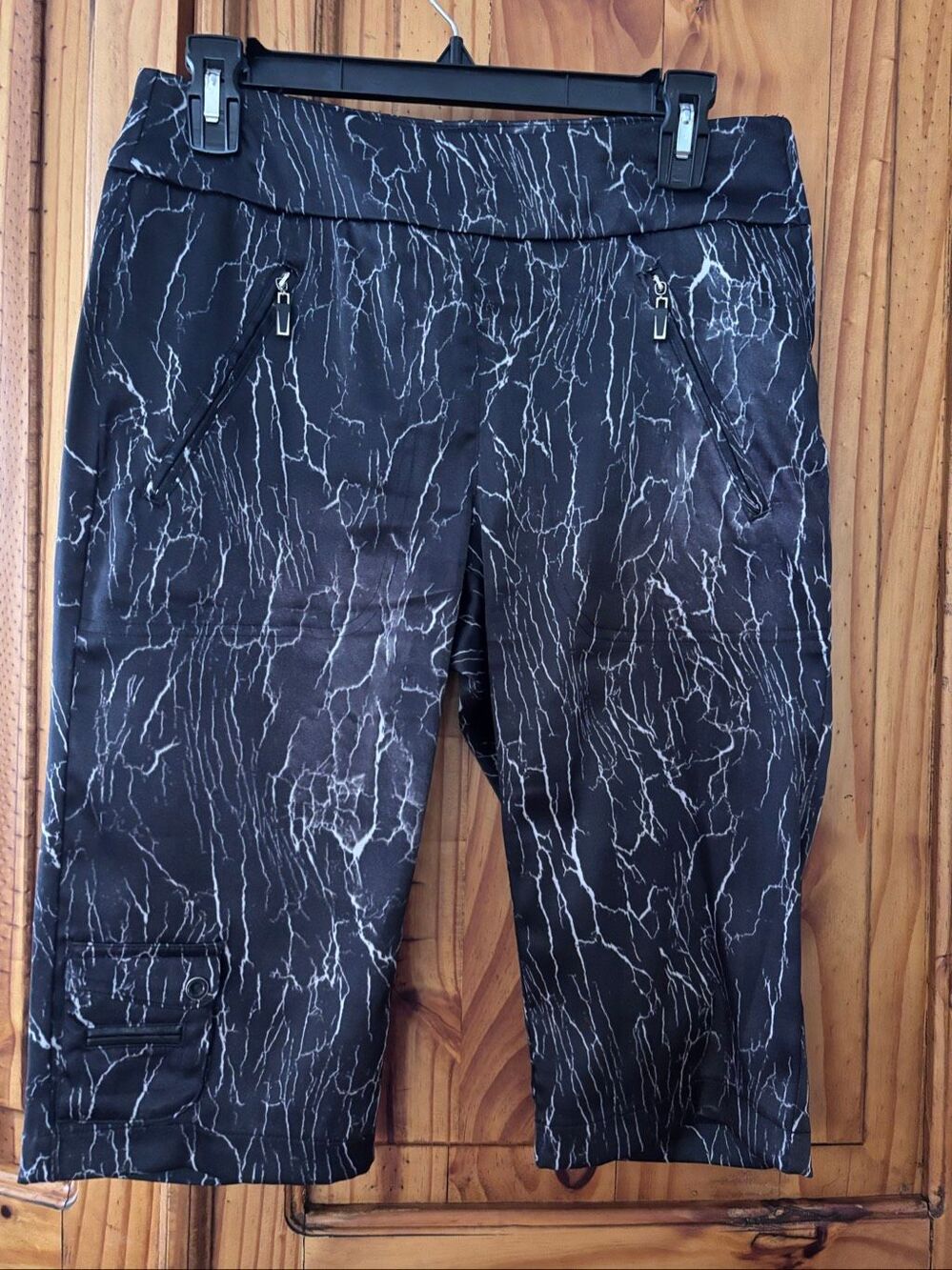 Jamie Sadock Lighting Print Golf Capri